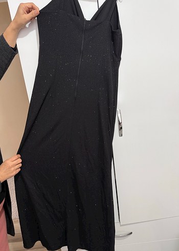 Siyah Drapeli Uzun V Yaka Abiye Elbise - Görsel 2