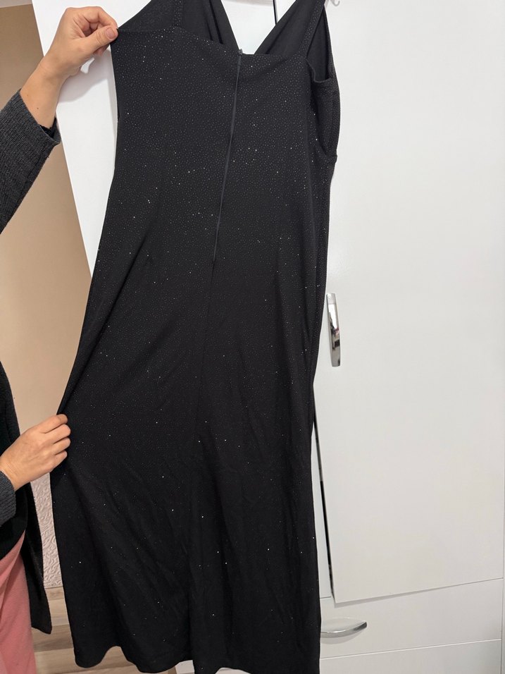 Siyah Drapeli Uzun V Yaka Abiye Elbise - Görsel 2