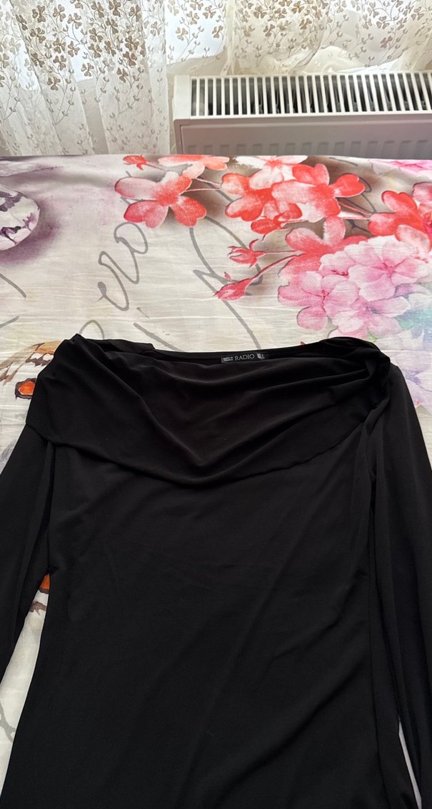 Siyah Uzun Kollu Drapeli Gotik Abiye Elbise - Görsel 2