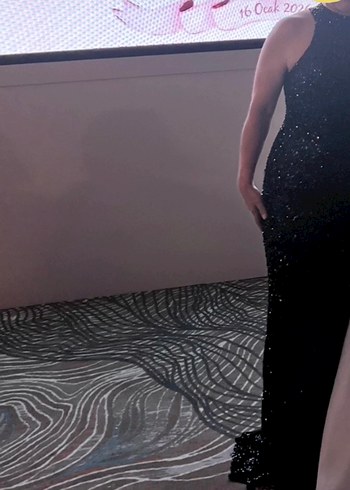 Siyah Pullu Abiye Elbise - Görsel 4