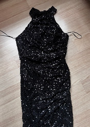 Siyah Pullu Abiye Elbise - Görsel 3