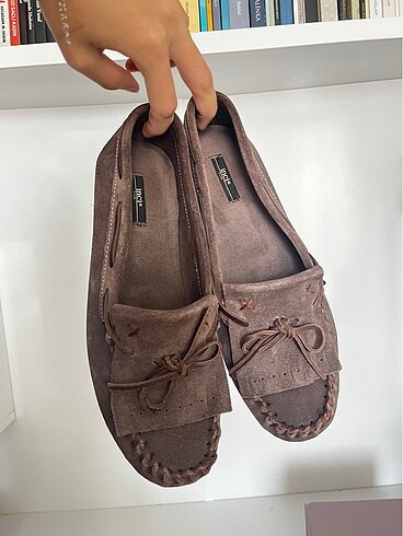 babet/ loafer