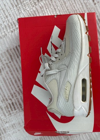 Yılan Desenli Beyaz Nike Wedge Topuklu Spor Ayakkabı