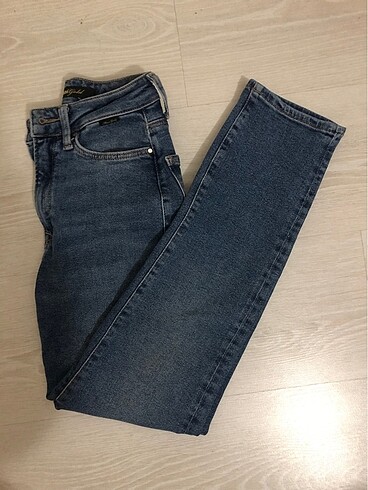 Mavi Mom Jean