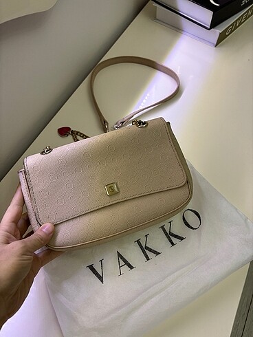 Vakko askılı çanta