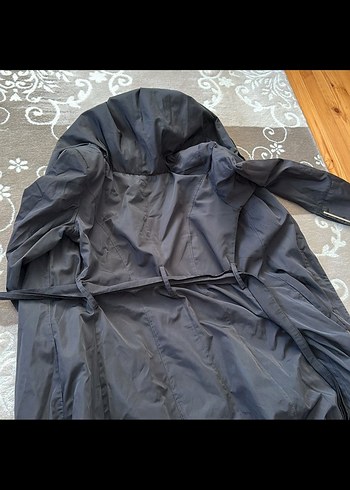 Drapeli Siyah Gotik Uzun Yağmurluk - Görsel 6