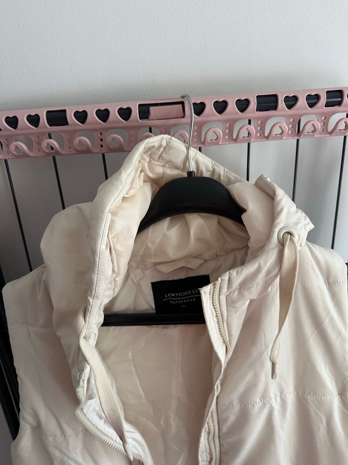 LCW Kadın Kapüşonlu Bej Şişme Yelek - Görsel 5