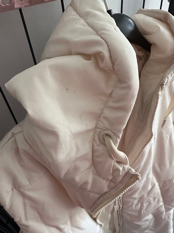 LCW Kadın Kapüşonlu Bej Şişme Yelek - Görsel 4