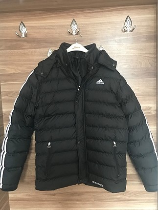 Adidas mont