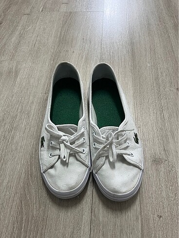 Lacoste babet