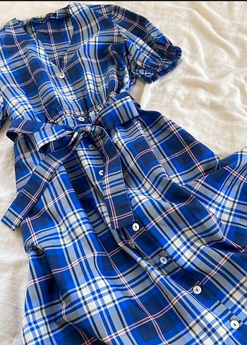 Polyester Uzun Düğmeli Elbise