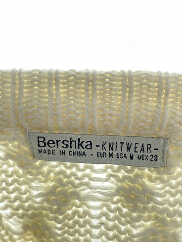m Beden beyaz Renk Bershka Kazak / Triko %70 İndirimli.