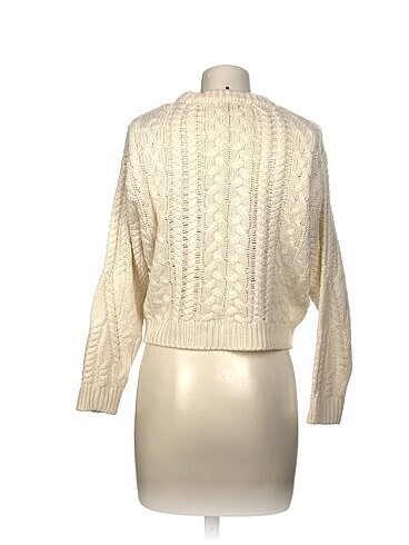 m Beden Bershka Kazak / Triko %70 İndirimli.