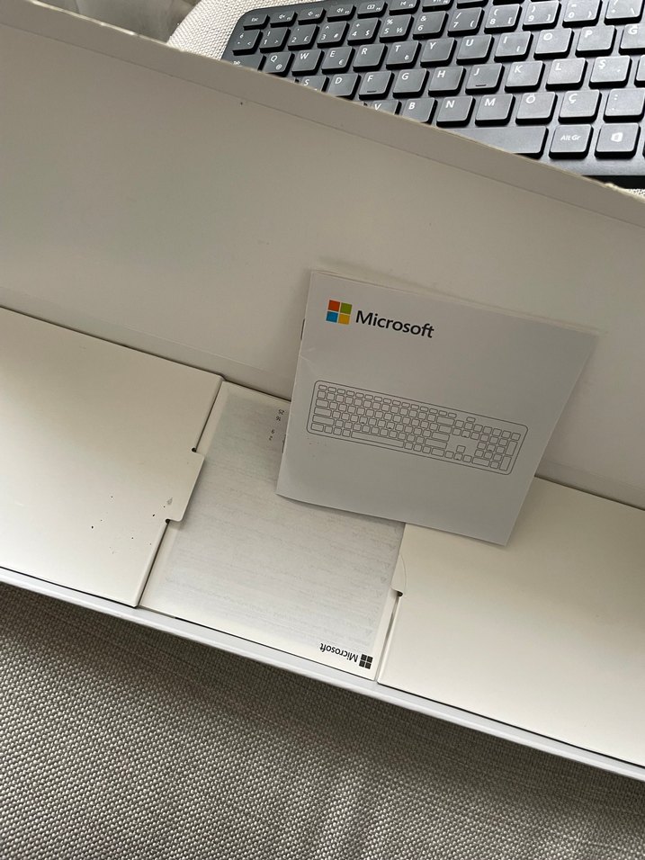 Microsoft Bluetooth Kablosuz Klavye - Görsel 4