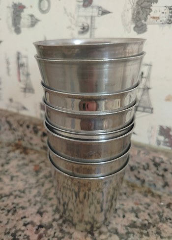 Parlak Bej Metal Bardaklar Seti 8 adet