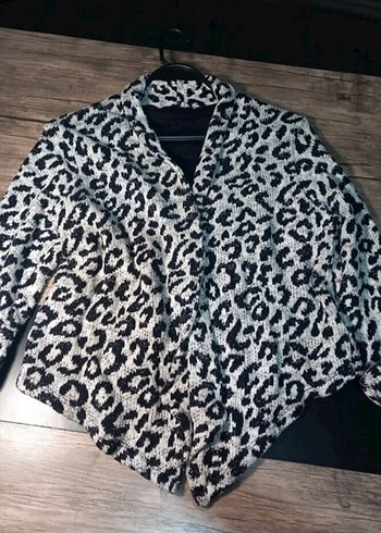 Düğmeli Leopar Desenli Kadın Ceket
