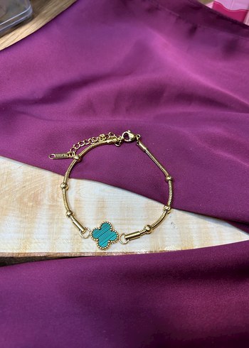 Dorikalı Van Cleef Yonca Bileklik
