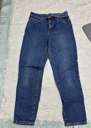 Kemerli Kadın Jeans