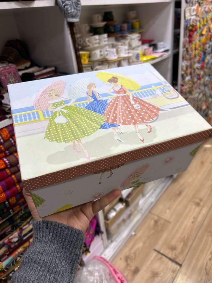 Vintage Baskı Hediye Kutusu - Görsel 2