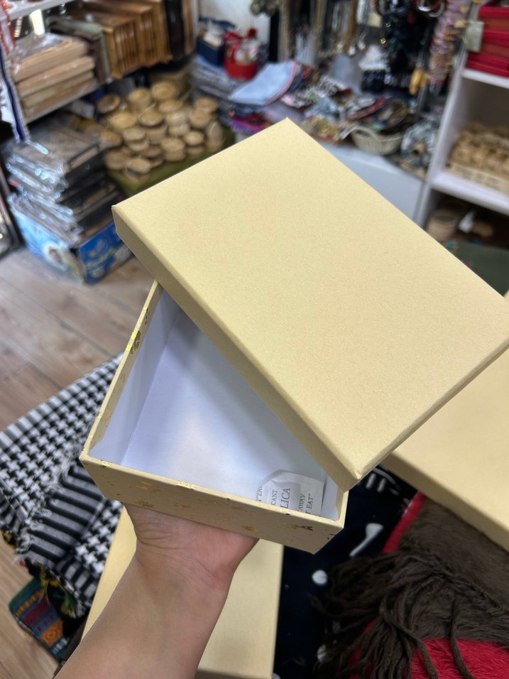 Yaldızlı Hediye Kutusu - Görsel 2