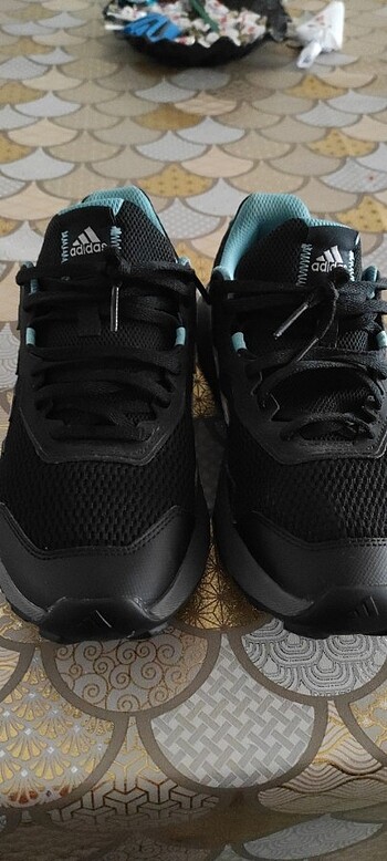 Adidas ayakkabı 