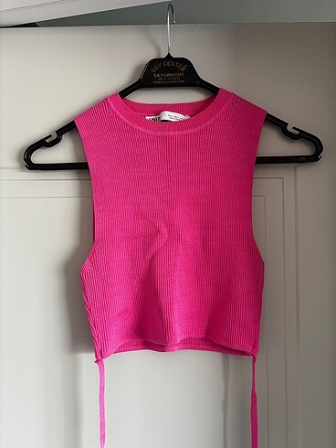 zara ipli top