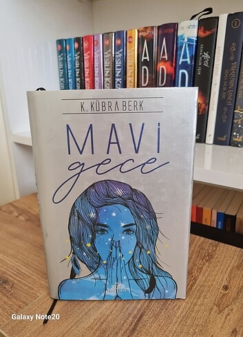 K.Kübra Berk Mavi Gece