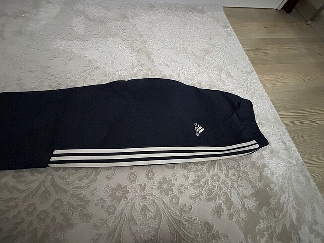 Adidas m
