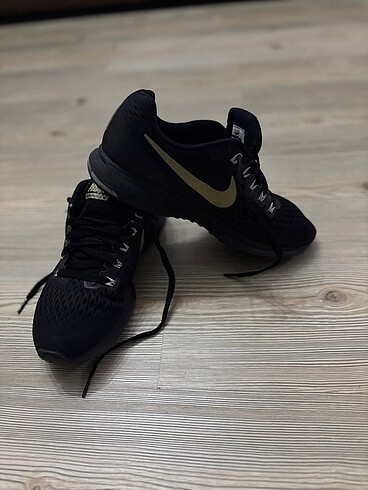 Nike orijinal spor ayakkabısı