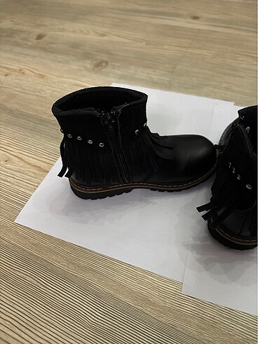 ÇOCUK BOTU 26 Numara orta pedik - Görsel 4