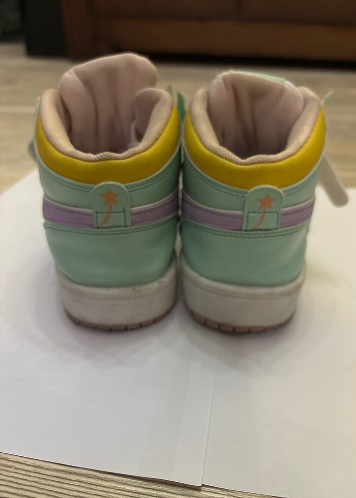 Spor ayakkabı 33 numara yeni gibi - Görsel 4