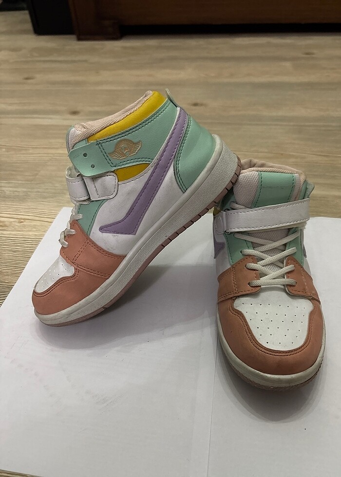 Spor ayakkabı 33 numara yeni gibi - Görsel 3