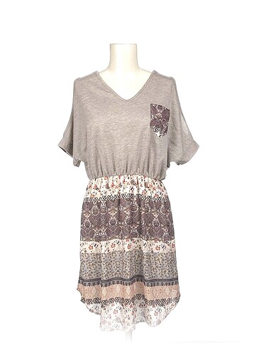 PreLoved Günlük Elbise %70 İndirimli.