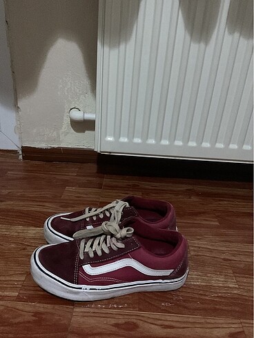 36,5 Beden Kırmızı vans