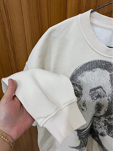 l Beden Zara sweatshirt