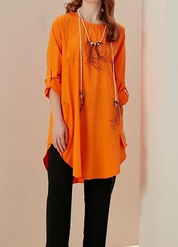 xl Beden Almarah Black marka ( beyaz renkli)