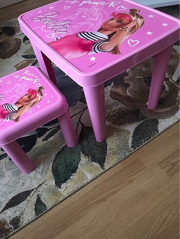 Barbie Barbie masa sandalye (yeni)