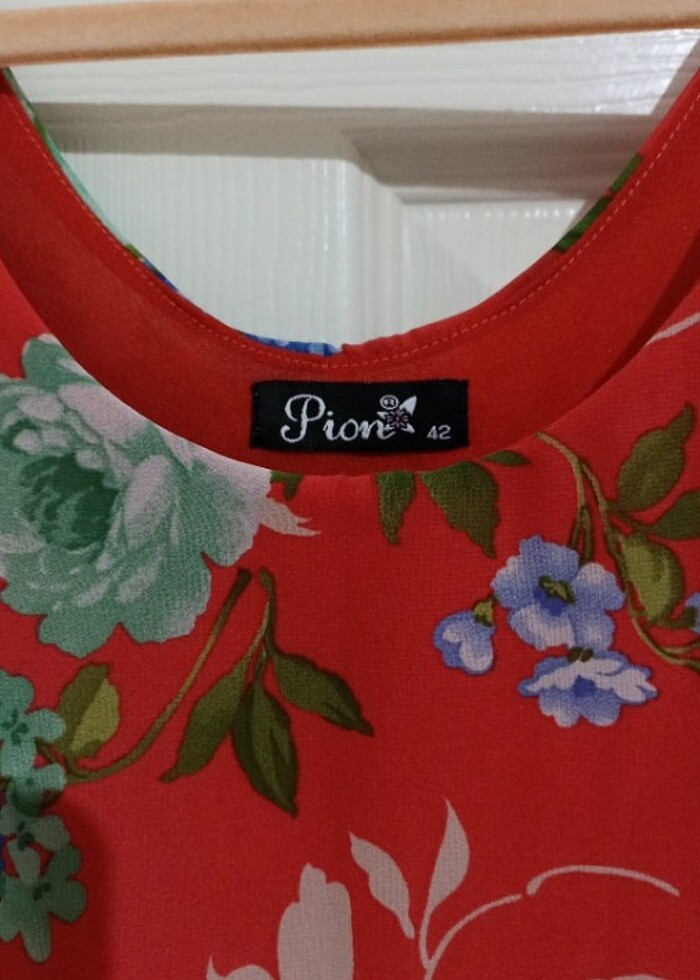 Nar çiçeği renkinde, şifon, kuşaklı elbise - Görsel 2