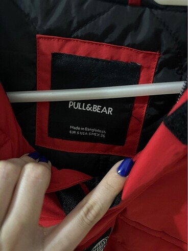 s Beden Pull&bear kanguru mont