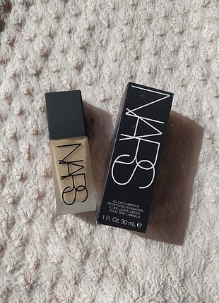 Nars fondöten