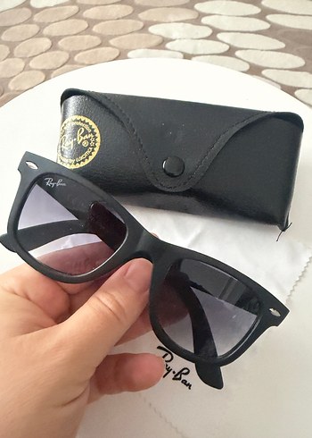 Ray-Ban Siyah Klasik Kadın Güneş Gözlüğü - Görsel 3