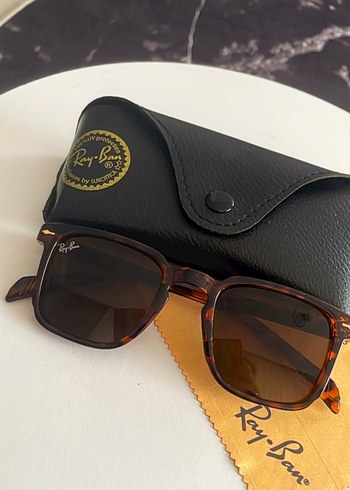 Kahverengi leopar  Klasik Ray-Ban Güneş Gözlüğü - Görsel 3