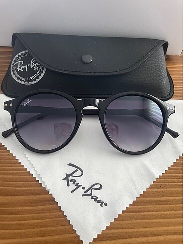 Rayban yeni sezon siyah güneş gözlüğü