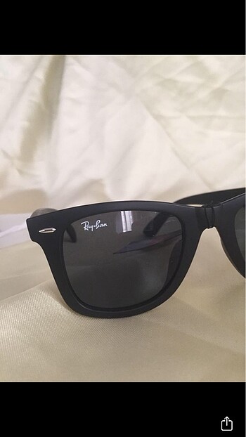 Beden siyah Renk Rayban 2140 siyah mat eğik model