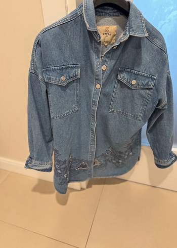 Nakışlı Düğmeli Kadın Mavi Denim Ceket