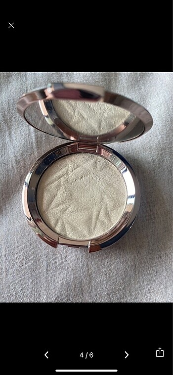 Becca Becca Vanilla Quartz Highlighter