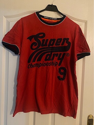 Superdry kırmızı tişört
