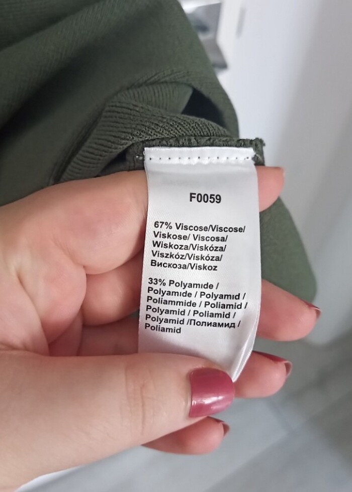 Lacoste v yaka haki elbise - Görsel 4