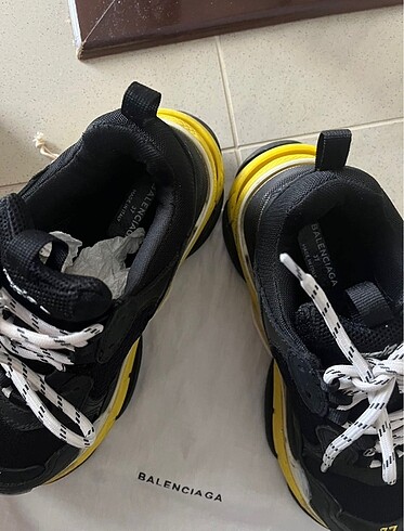 37 Beden Balenciaga
