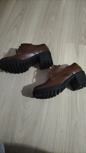 38 Beden Ayakkabi